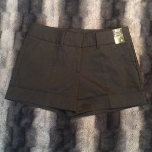 New York & Company Signature Fit Short NWT!